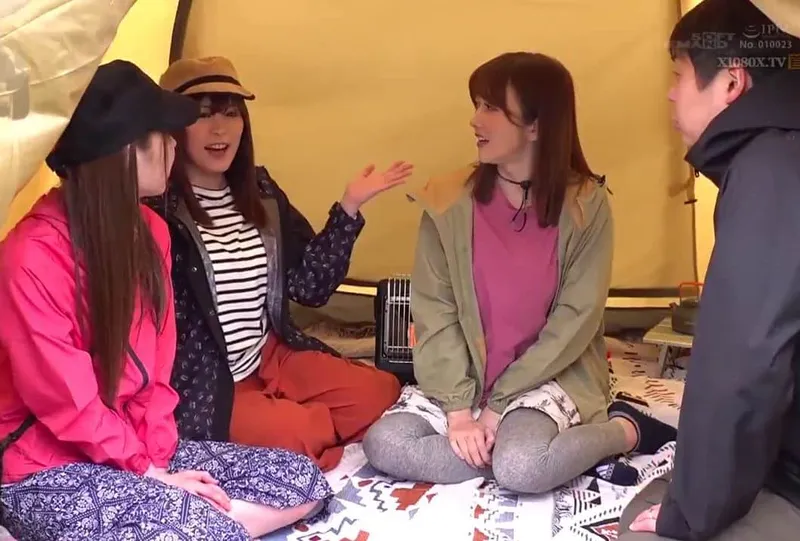 Chuyện lạ đời, chồng yêu thay vợ yêu đi cắm trại với mấy cô bạn của bà xã ở khu phố…